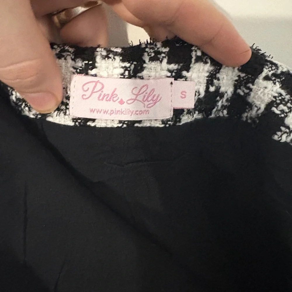 Pink Lily Black and White Houndstooth Mini Skirt - Picture 4 of 5